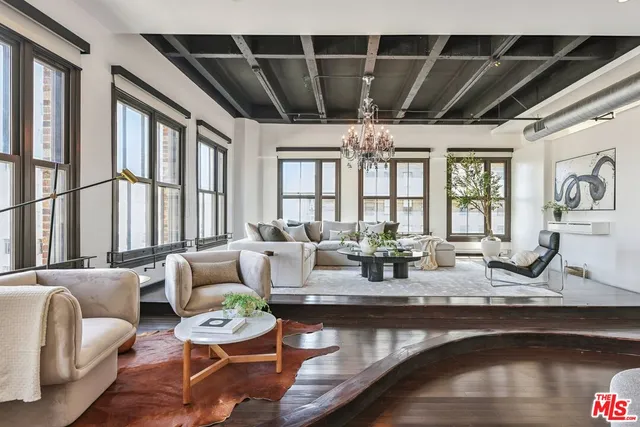 $1,495,000 | 1645 Vine Street, Unit 706, Los Angeles, CA 90028