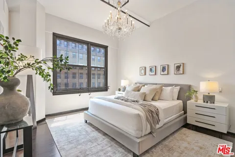 $1,495,000 | 1645 Vine Street, Unit 706, Los Angeles, CA 90028