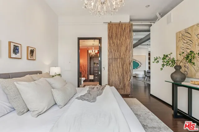 $1,495,000 | 1645 Vine Street, Unit 706, Los Angeles, CA 90028