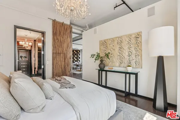 $1,495,000 | 1645 Vine Street, Unit 706, Los Angeles, CA 90028