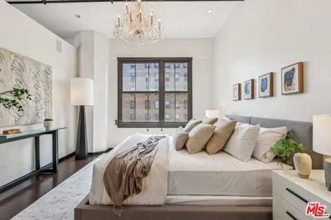 $1,495,000 | 1645 Vine Street, Unit 706, Los Angeles, CA 90028