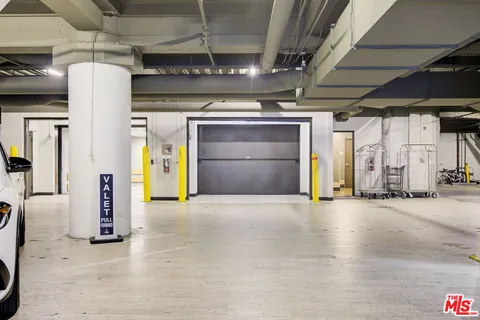 $1,495,000 | 1645 Vine Street, Unit 706, Los Angeles, CA 90028