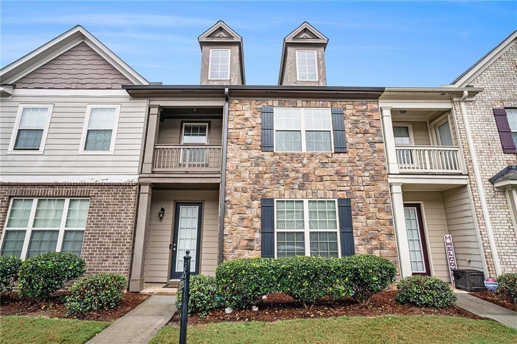 7736 Rutgers Circle Fairburn, GA 30213 - Photo 8 of 39 front view of a house