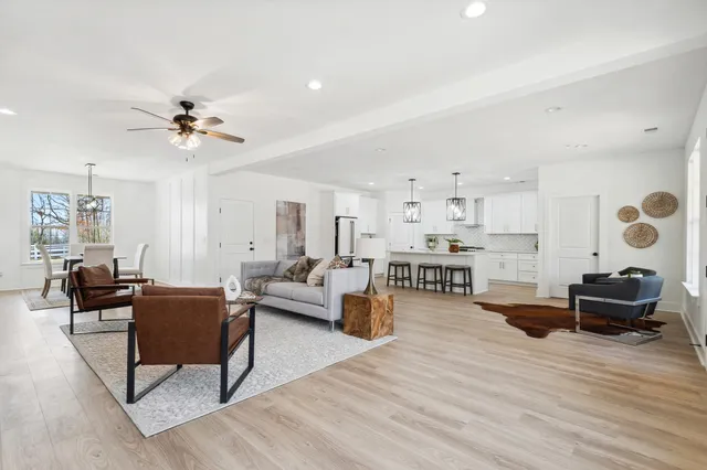 $868,000 | 28 Autumn Way, Dunlap, TN 37327