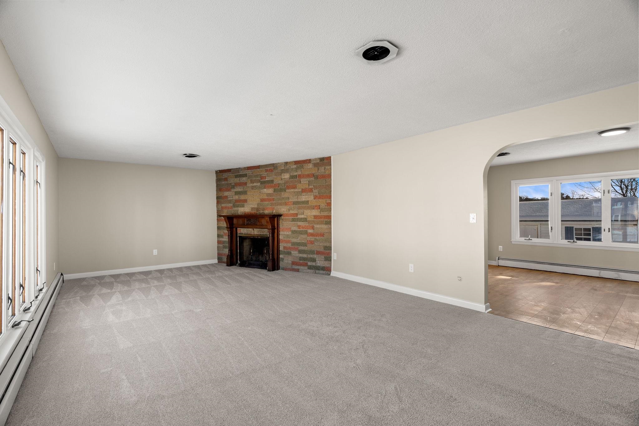 49 Lovell Street Nashua, NH 03060 - Photo 14 of 43