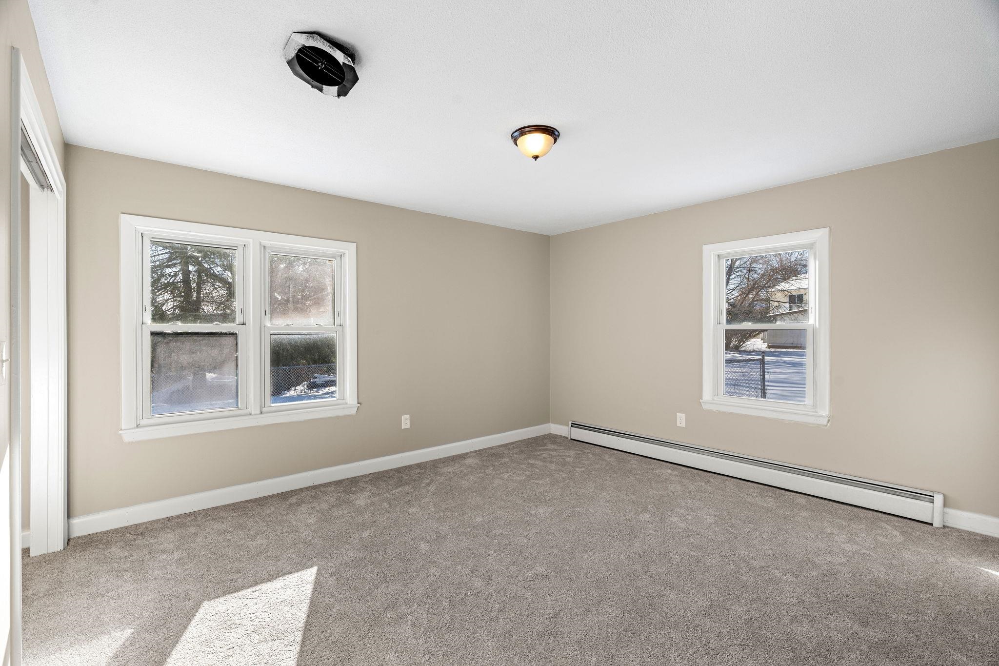 49 Lovell Street Nashua, NH 03060 - Photo 24 of 43