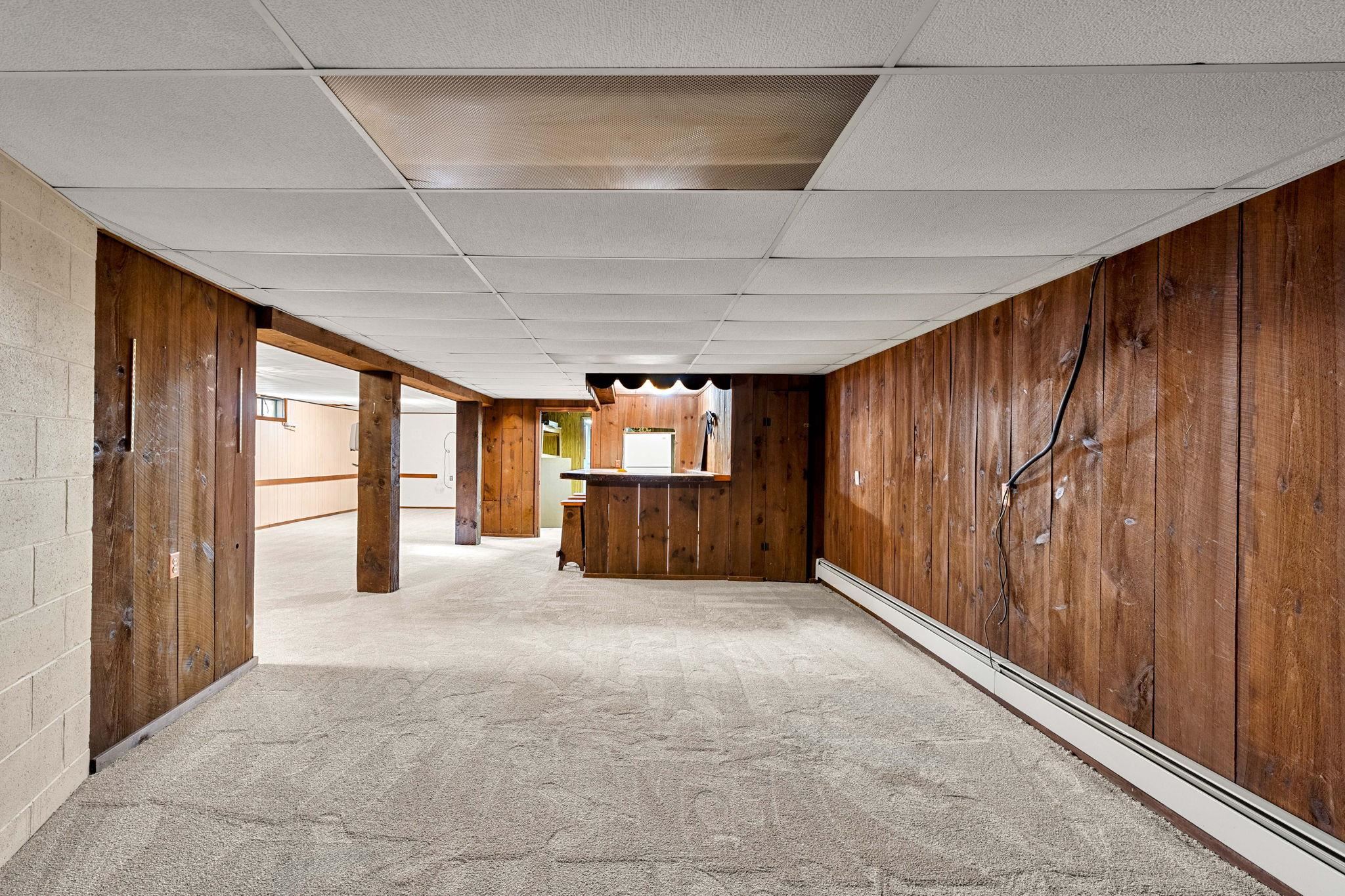 49 Lovell Street Nashua, NH 03060 - Photo 36 of 43