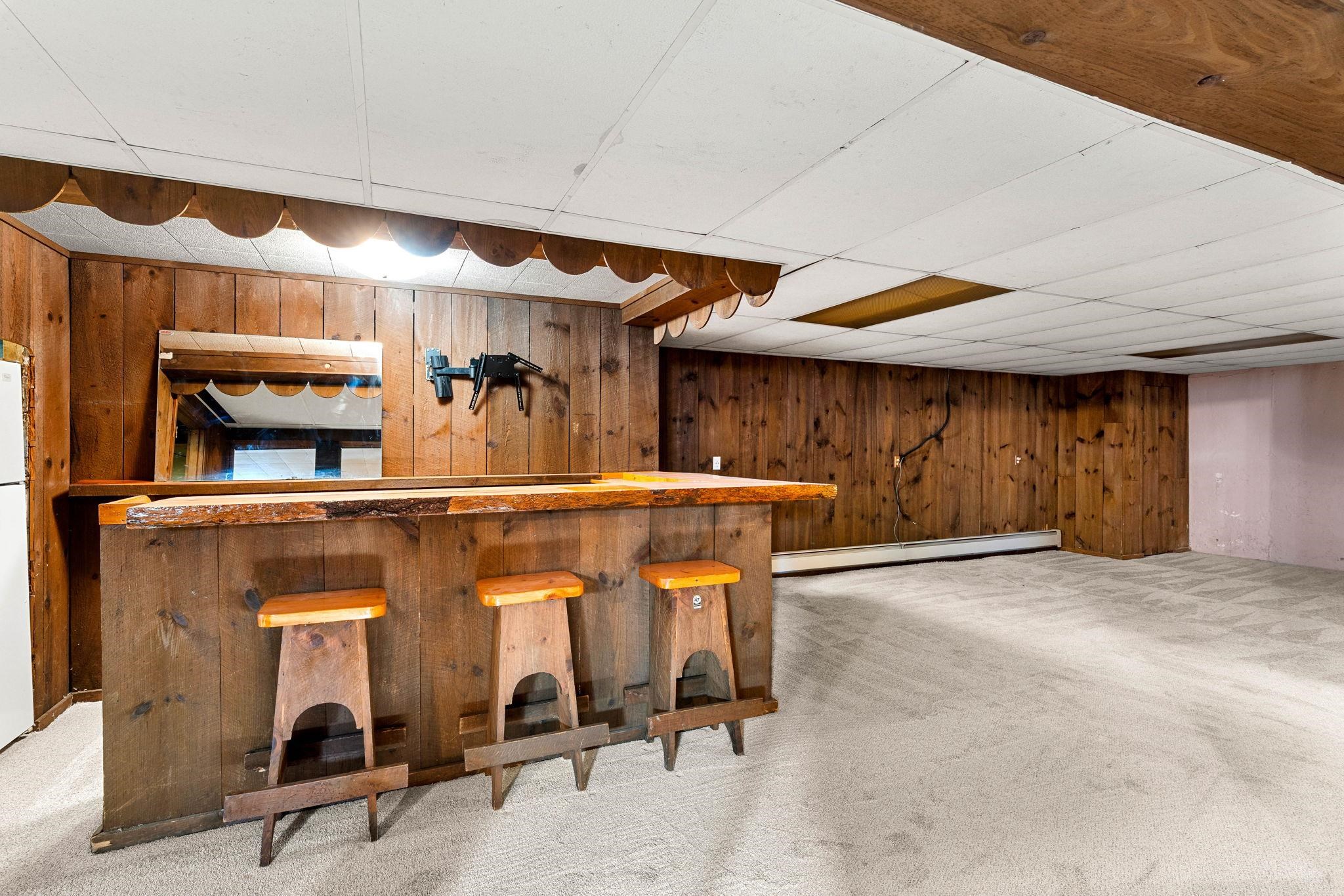 49 Lovell Street Nashua, NH 03060 - Photo 40 of 43