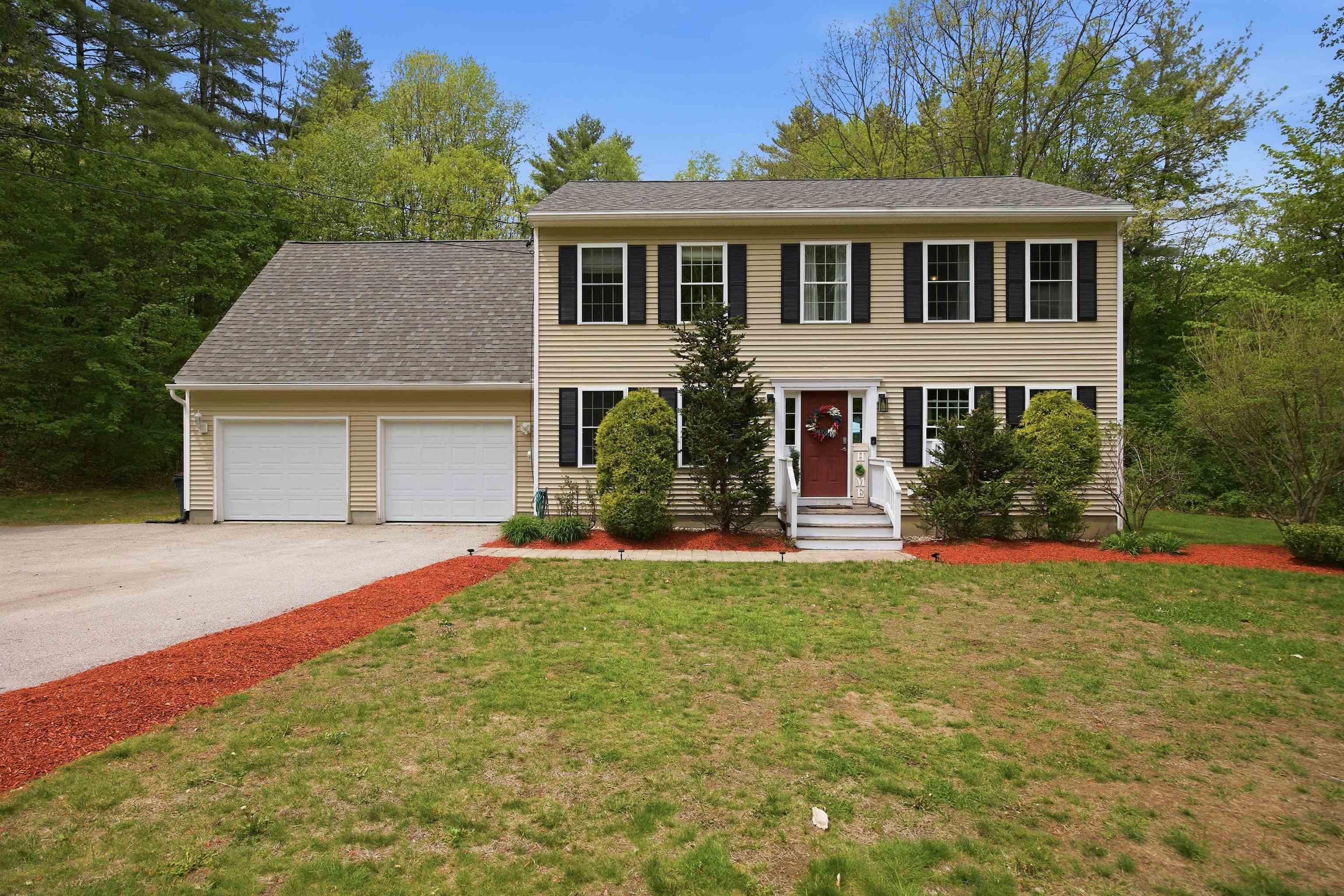 144 Mountain Road Goffstown, NH 03045 - Photo 1 of 47