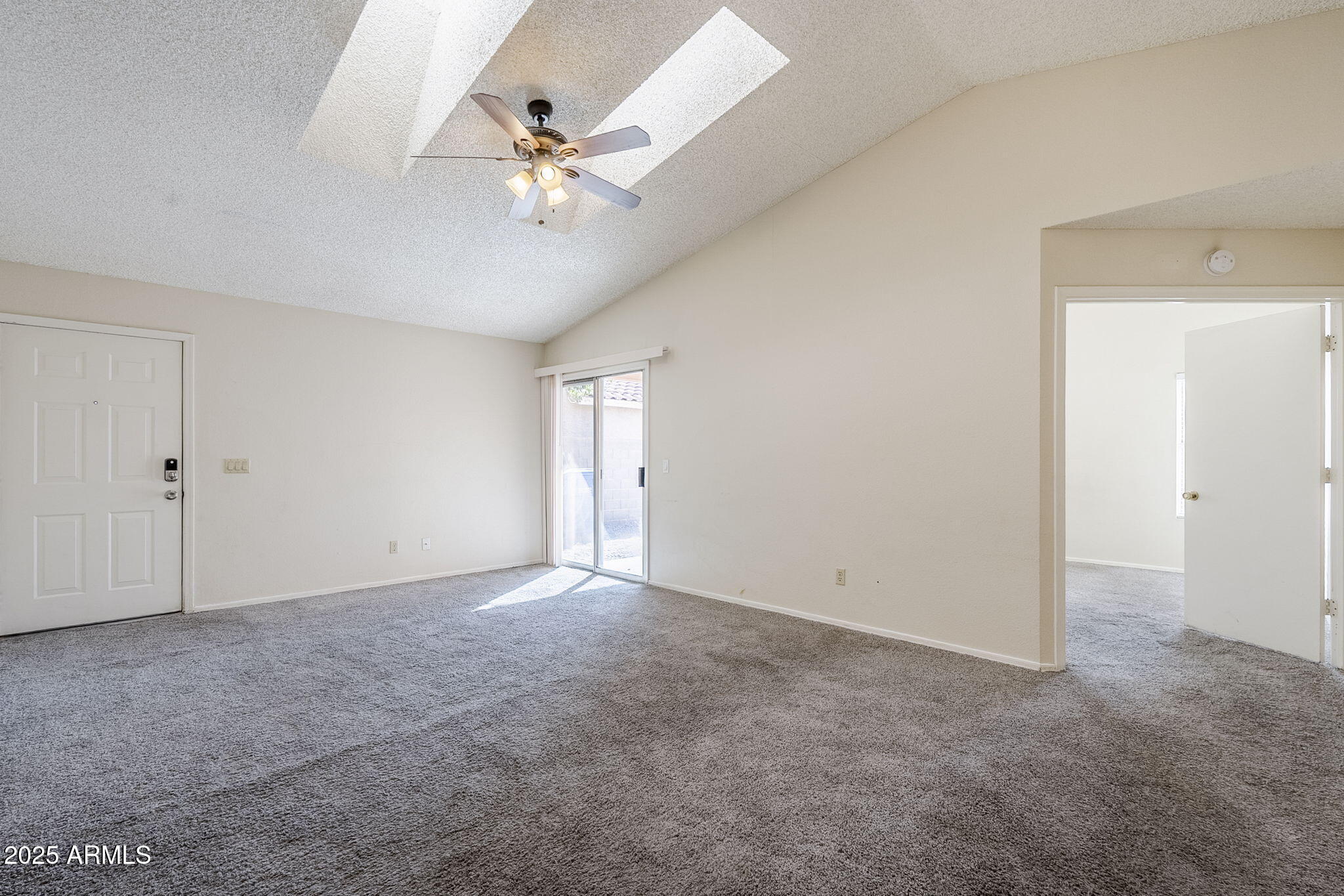 3001 East Amber Ridge Way Phoenix, AZ 85048 - Photo 6 of 32 8-web-or-mls-Amber-8