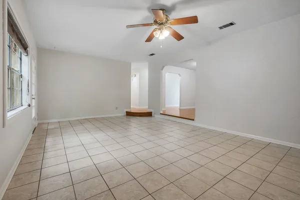 $299,999 | 212 Meridianna Drive, Tallahassee, FL 32312