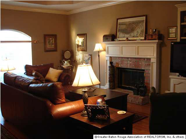 17512 Beckfield Avenue Baton Rouge, LA 70817 - Photo 3 of 14 Gallery Image 3