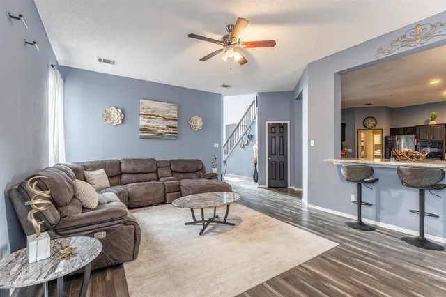 $499,500 | 8701 Creekside Drive, Rowlett, TX 75089