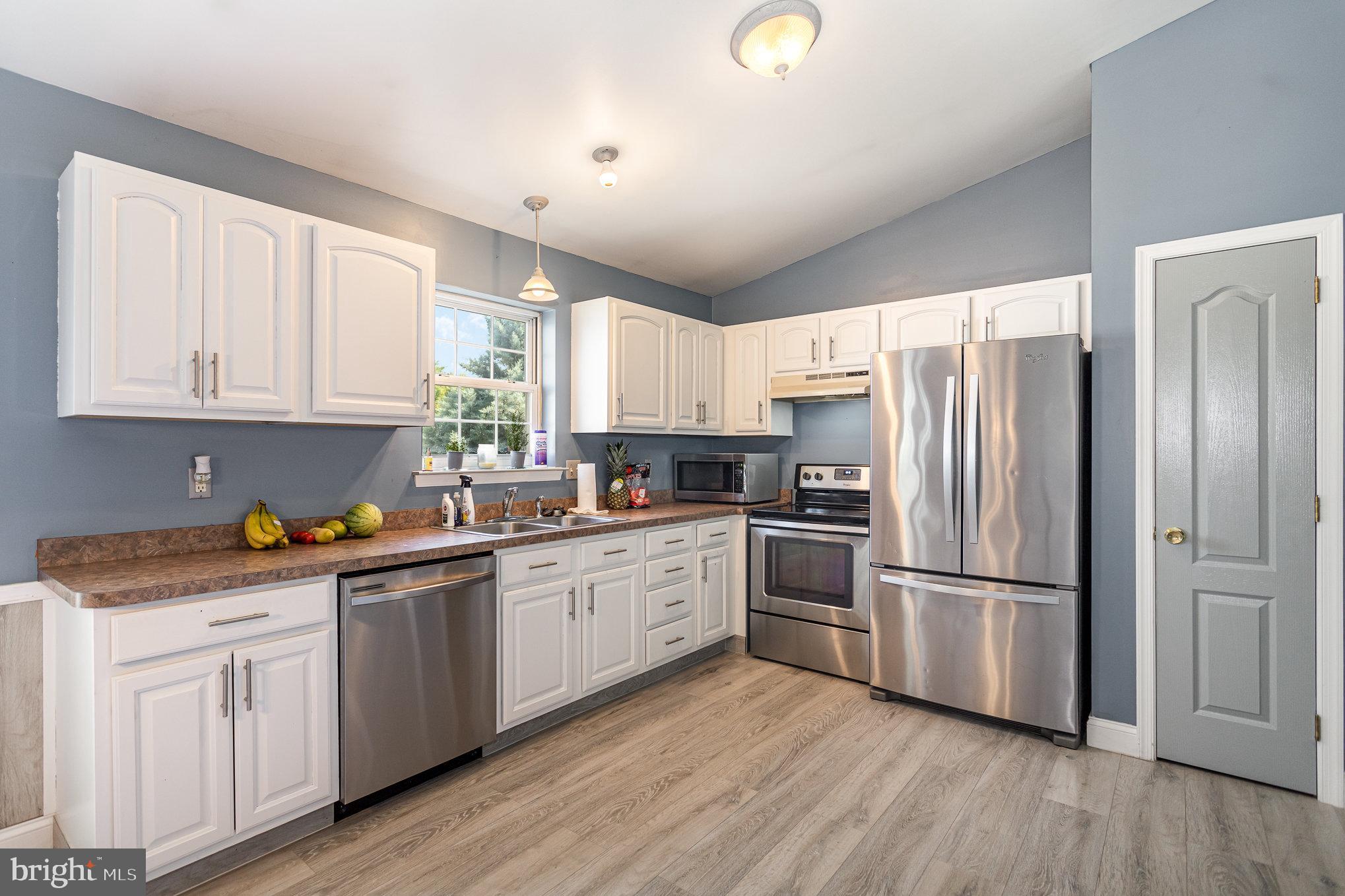 85 Apache Trail York Haven, PA 17370 - Photo 9 of 34 kitchen