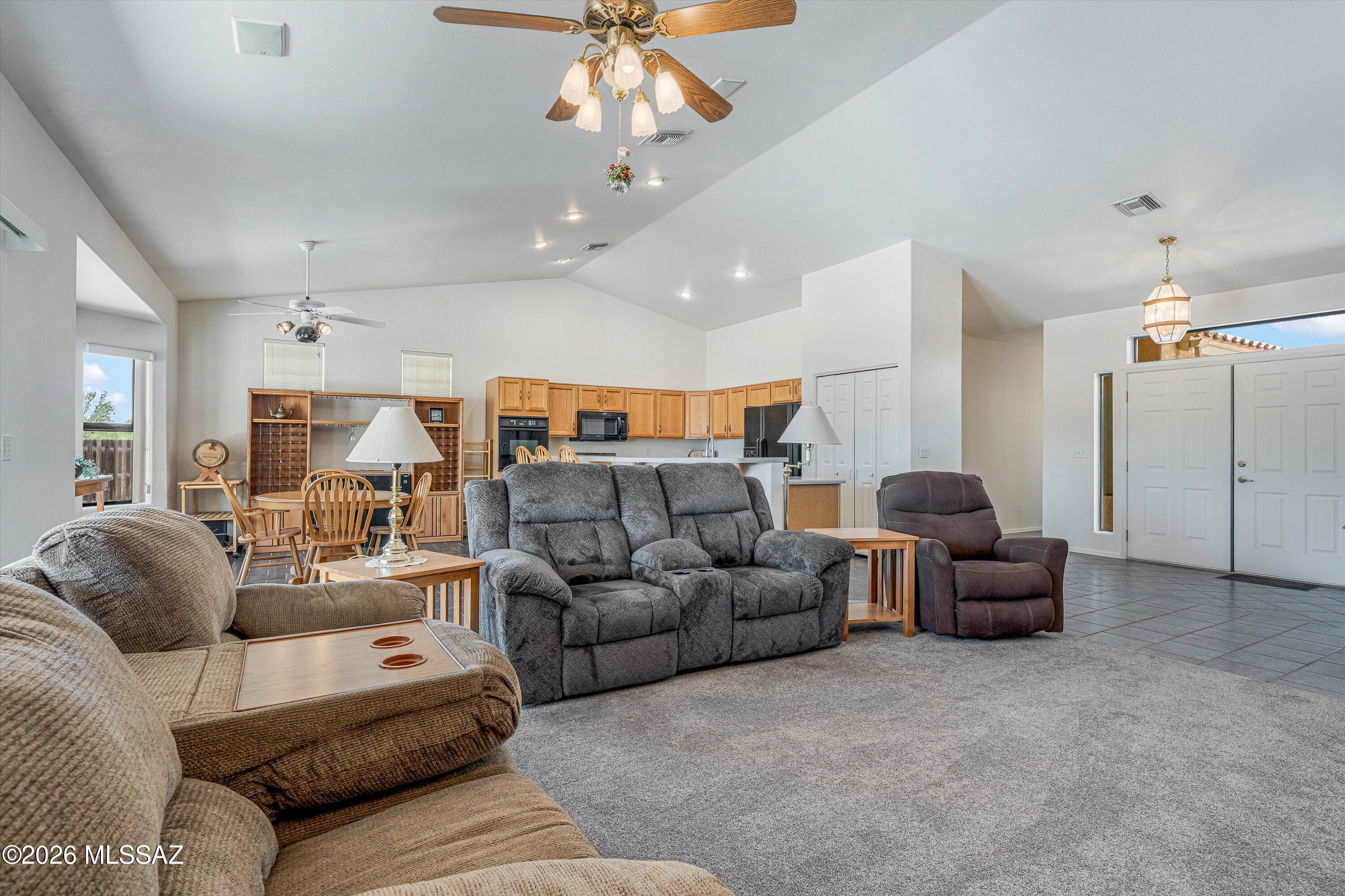 4940 North Castle Ridge Road Tucson, AZ 85749 - Photo 8 of 43 10-Living Room