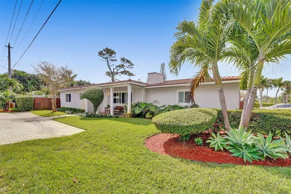 $5,300 | 1146 Northeast 17th Terrace, Unit 1146, Fort Lauderdale, FL 33304