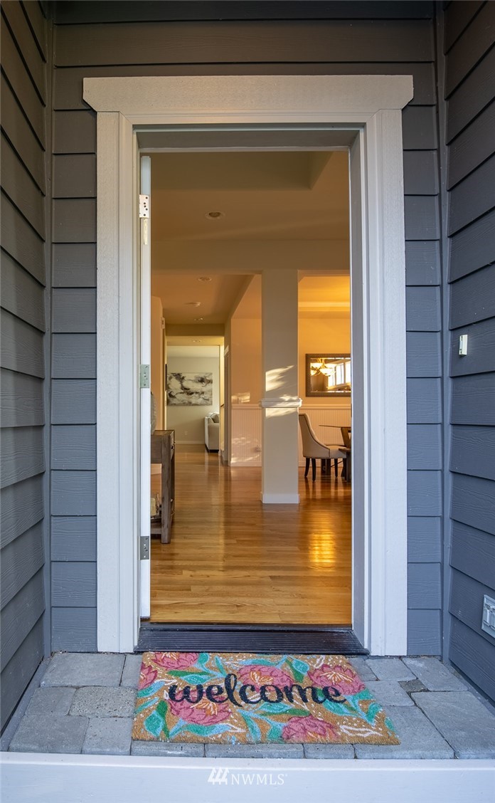 301 South 22nd Court Renton, WA 98055 - Photo 2 of 29 Gallery Image 2