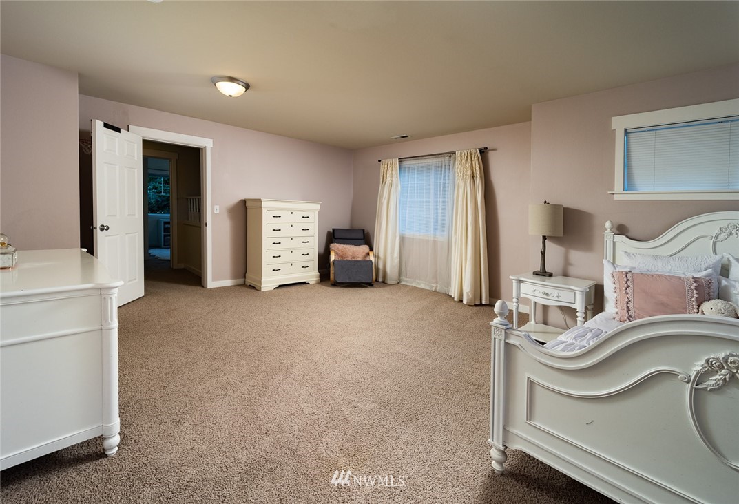 301 South 22nd Court Renton, WA 98055 - Photo 19 of 29 Gallery Image 19