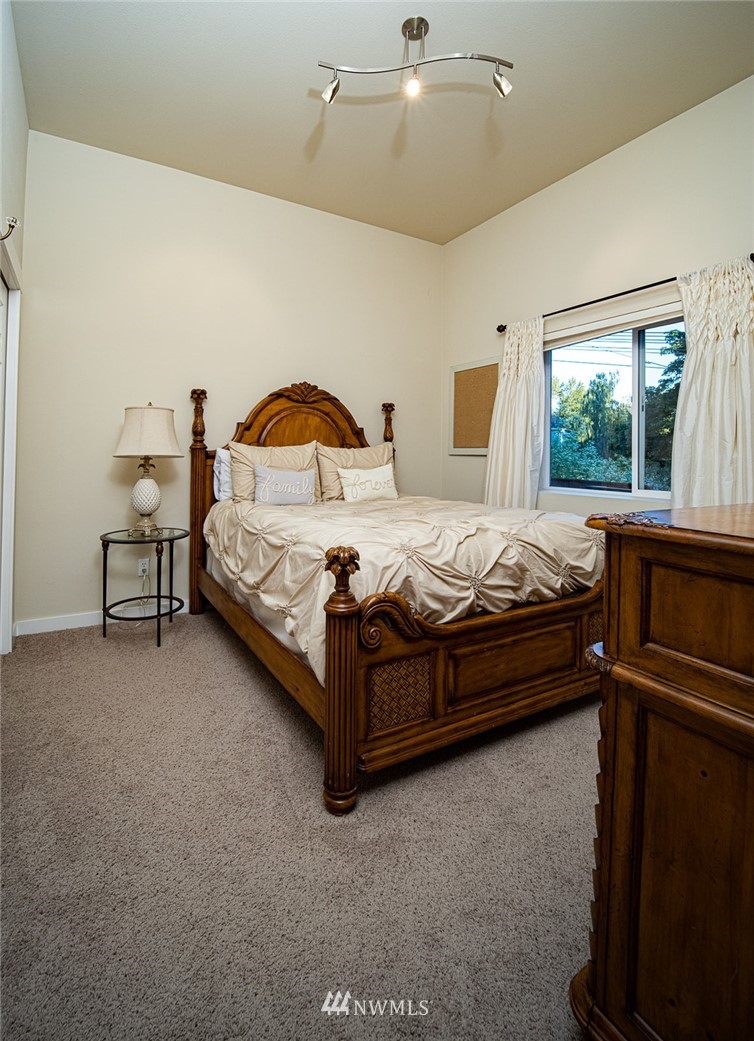 301 South 22nd Court Renton, WA 98055 - Photo 27 of 29 Gallery Image 27