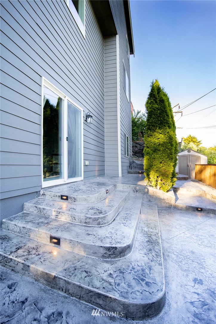 301 South 22nd Court Renton, WA 98055 - Photo 9 of 29 Gallery Image 9