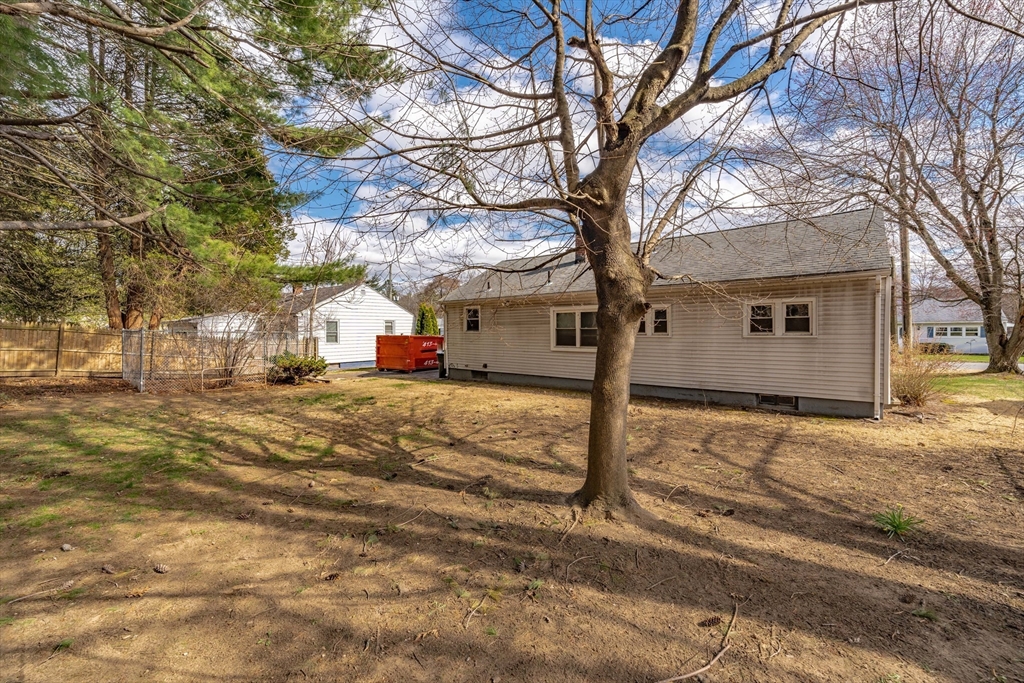 44 Gatewood Road Springfield, MA 01119 - Photo 21 of 25