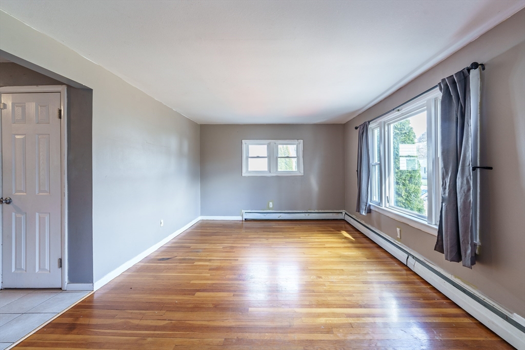 44 Gatewood Road Springfield, MA 01119 - Photo 4 of 25