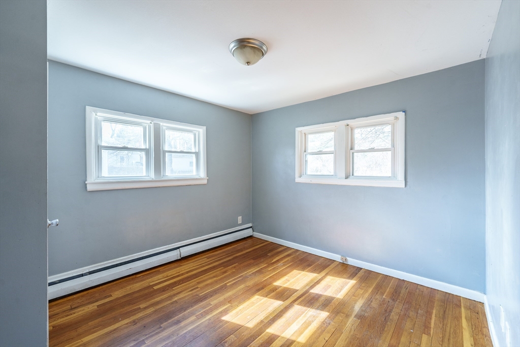 44 Gatewood Road Springfield, MA 01119 - Photo 8 of 25