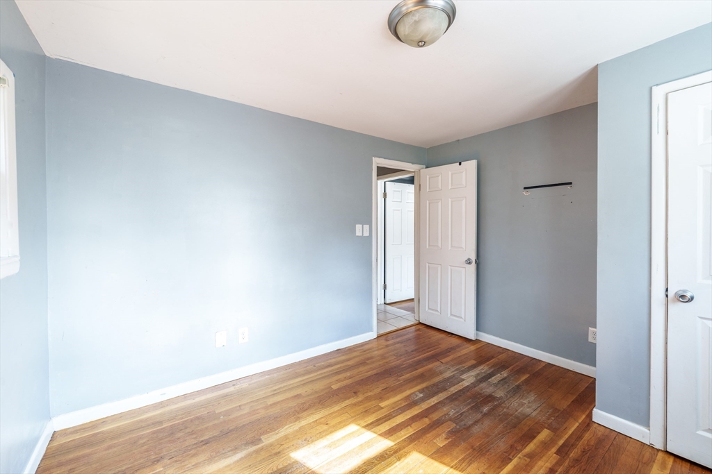 44 Gatewood Road Springfield, MA 01119 - Photo 9 of 25