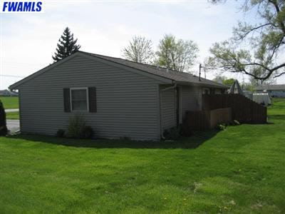 6821 Eby Road Fort Wayne, IN 46835 - Photo 3 of 17
