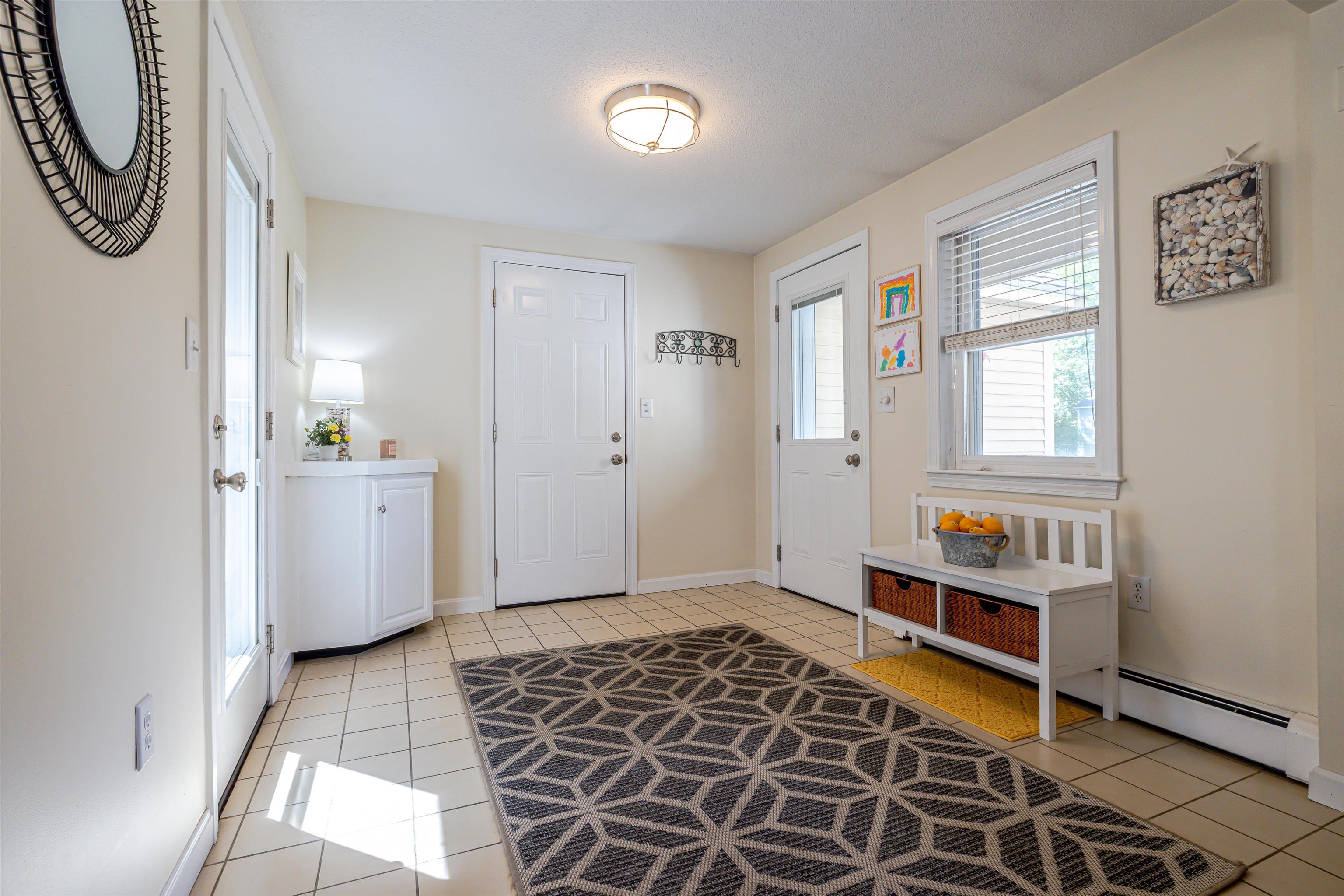 3 New Castle Street Concord, NH 03301 - Photo 5 of 60