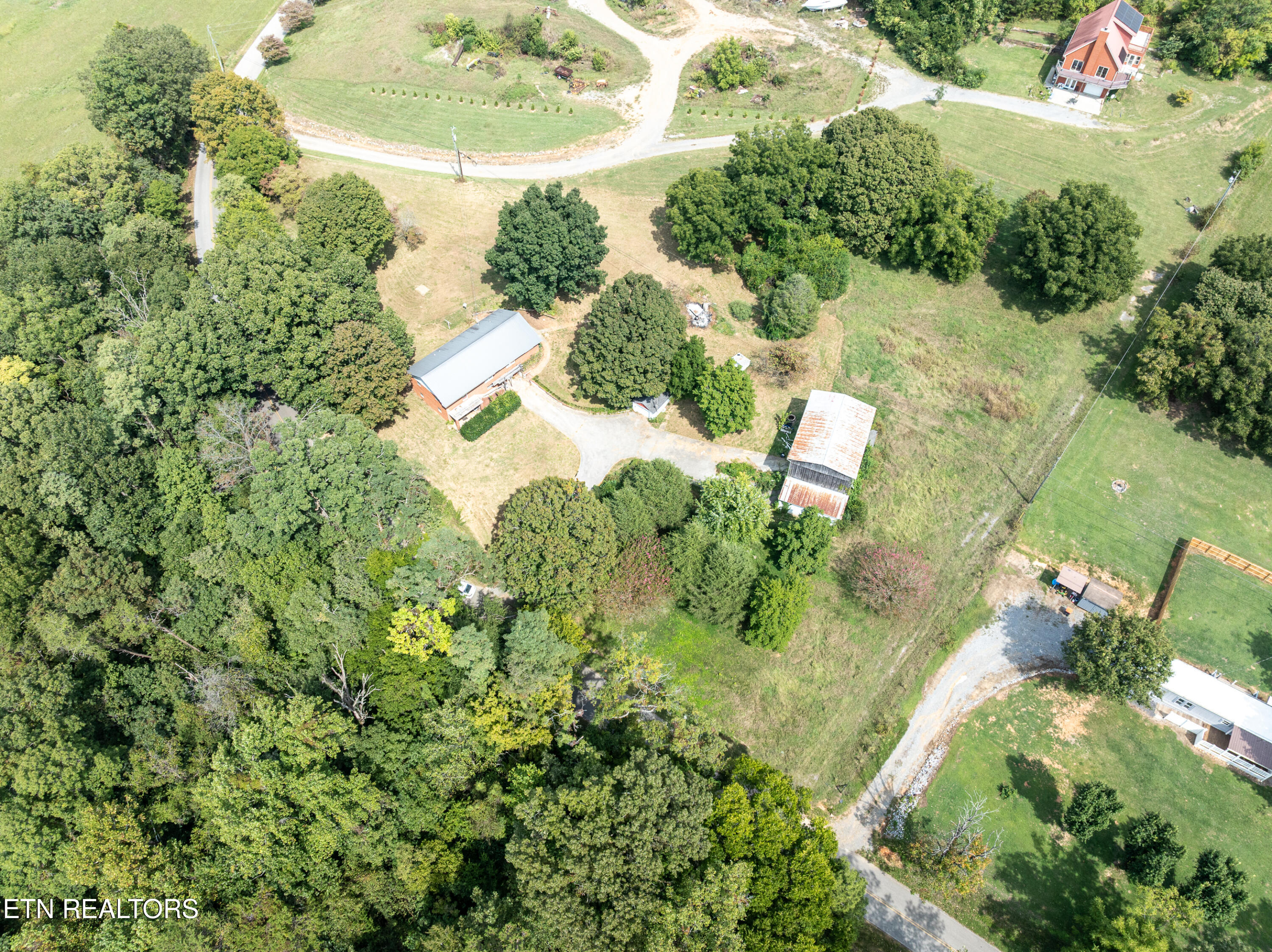 185 Trigonia Road Greenback, TN 37742 - Photo 13 of 22 DJI_0864