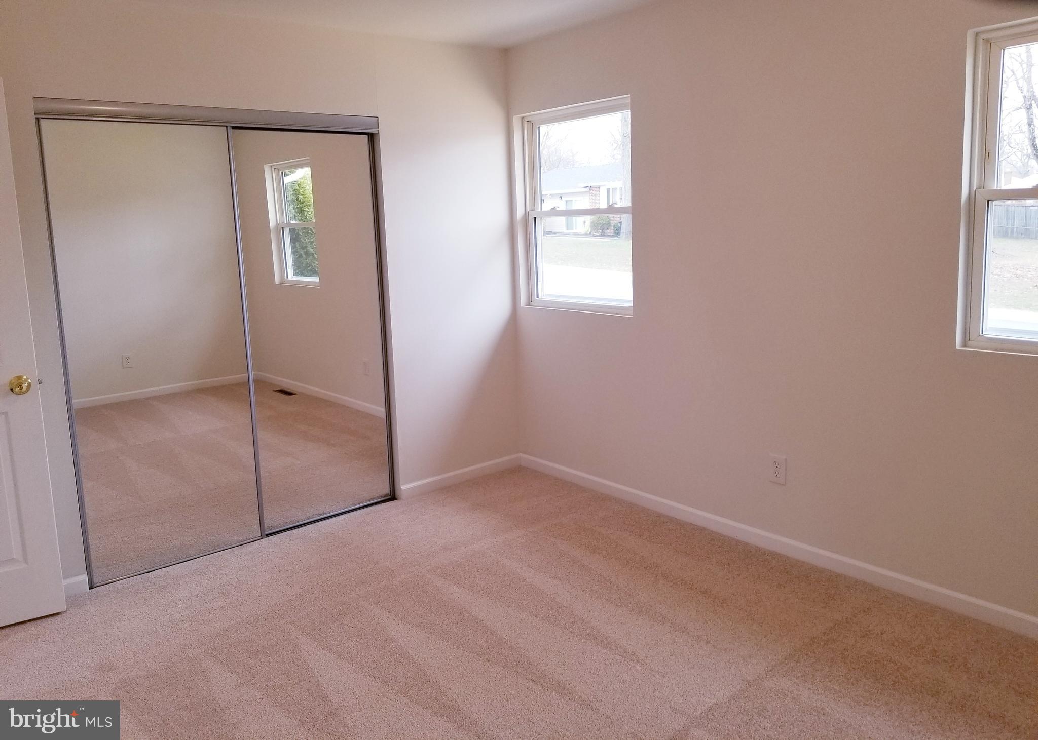 7941 East Shore Road Pasadena, MD 21122 - Photo 11 of 28 Master Bedroom