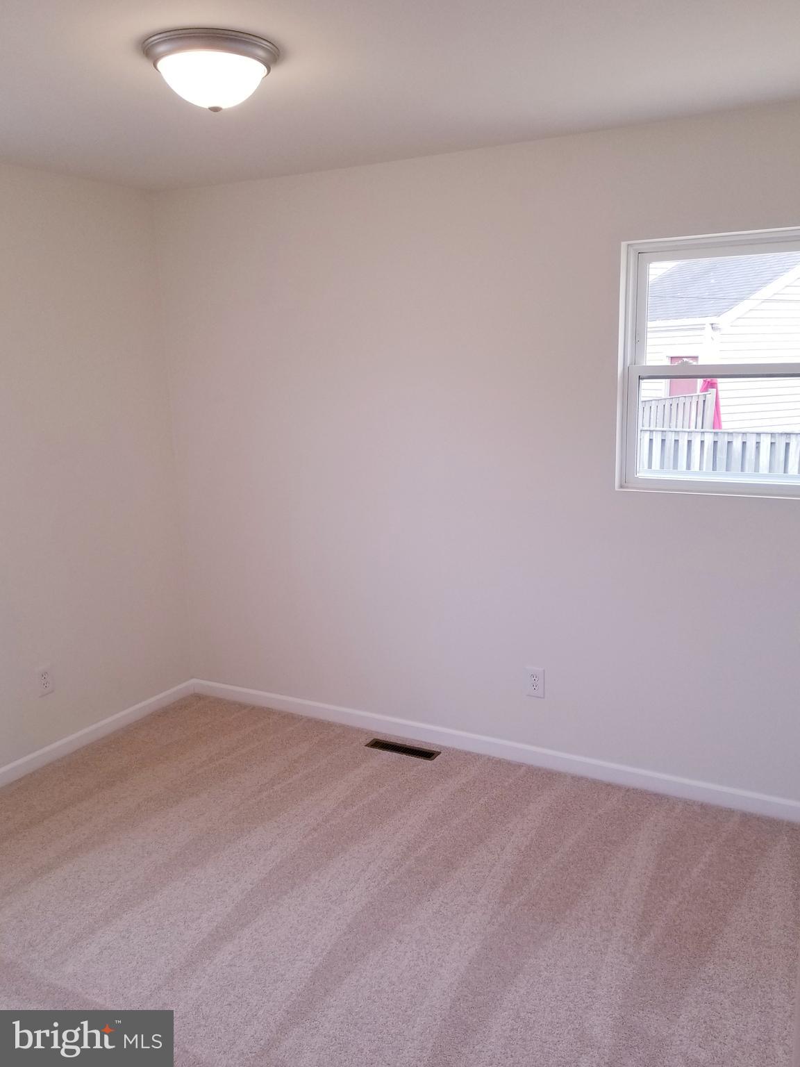 7941 East Shore Road Pasadena, MD 21122 - Photo 12 of 28 2nd Bedroom