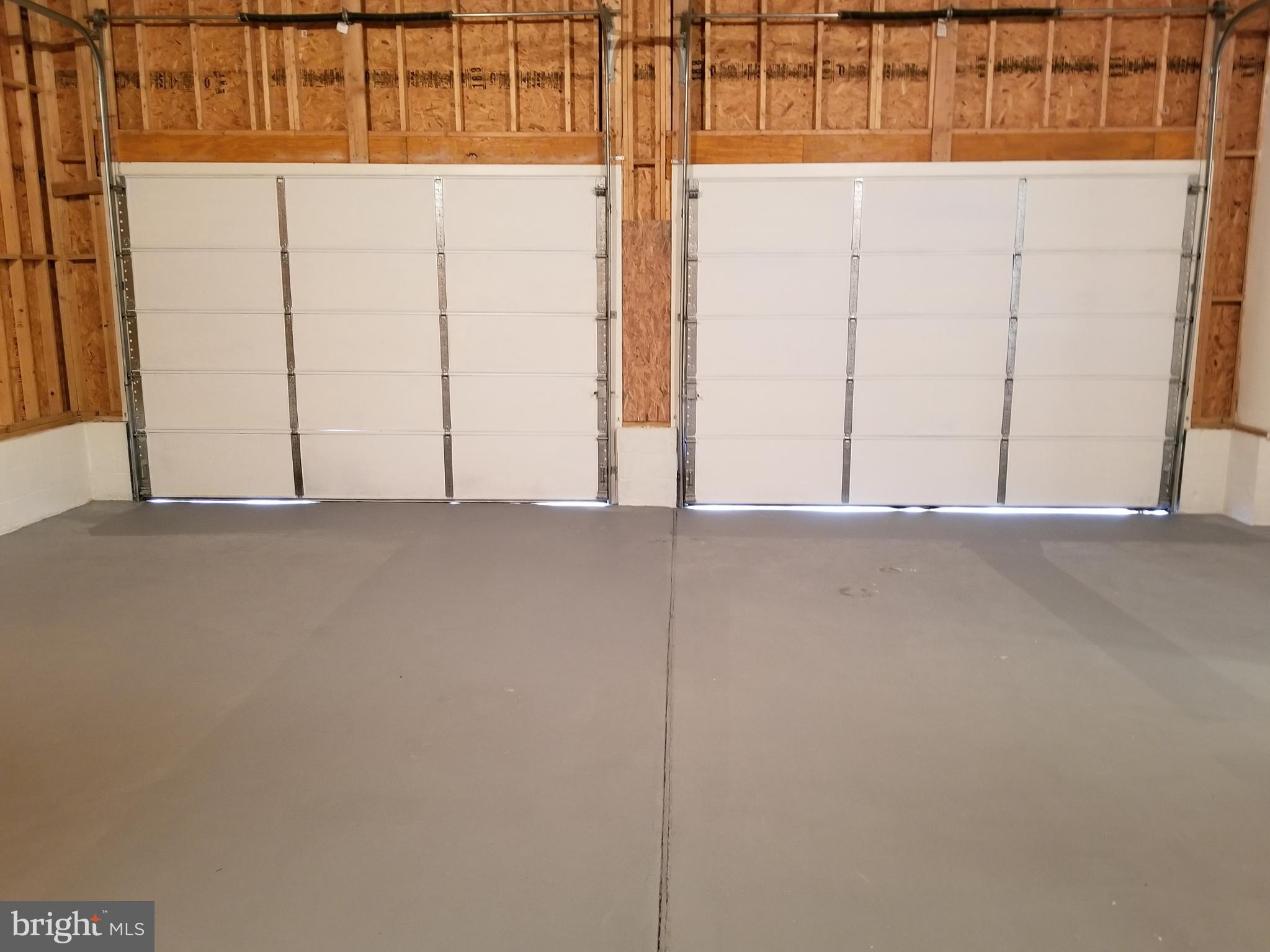 7941 East Shore Road Pasadena, MD 21122 - Photo 18 of 28 29' x 27' Oversized 2 Car Garage