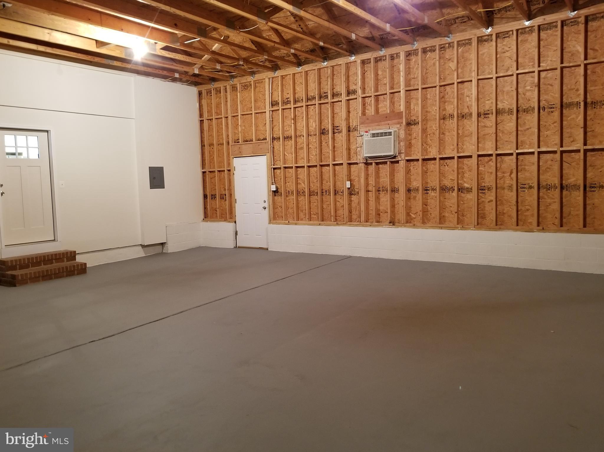 7941 East Shore Road Pasadena, MD 21122 - Photo 19 of 28 Room for all the Toys