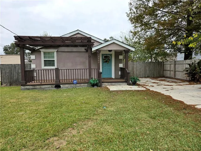 $1,595 | 3400 River Road, Jefferson, LA 70121