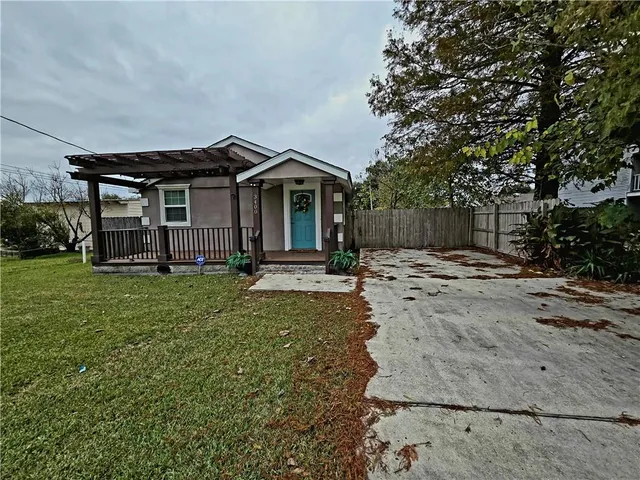 $1,595 | 3400 River Road, Jefferson, LA 70121