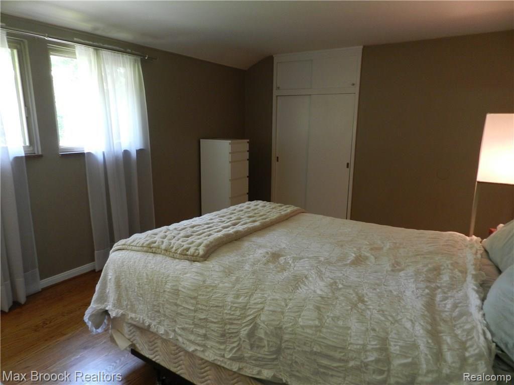 1013 North Adams Road Birmingham, MI 48009 - Photo 19 of 26 045.JPG