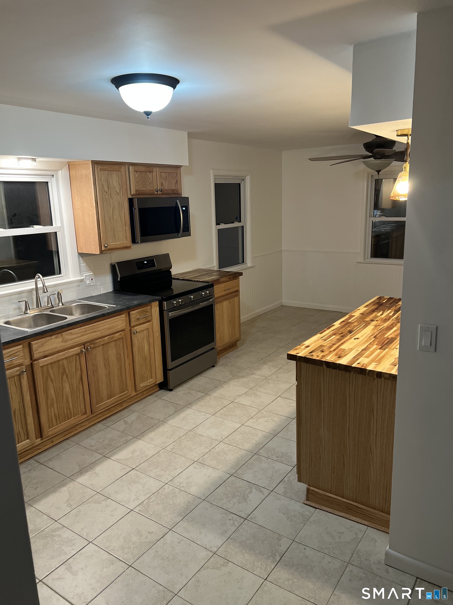 4 North Glenwoods Road Ledyard, CT 06335 - Photo 6 of 27