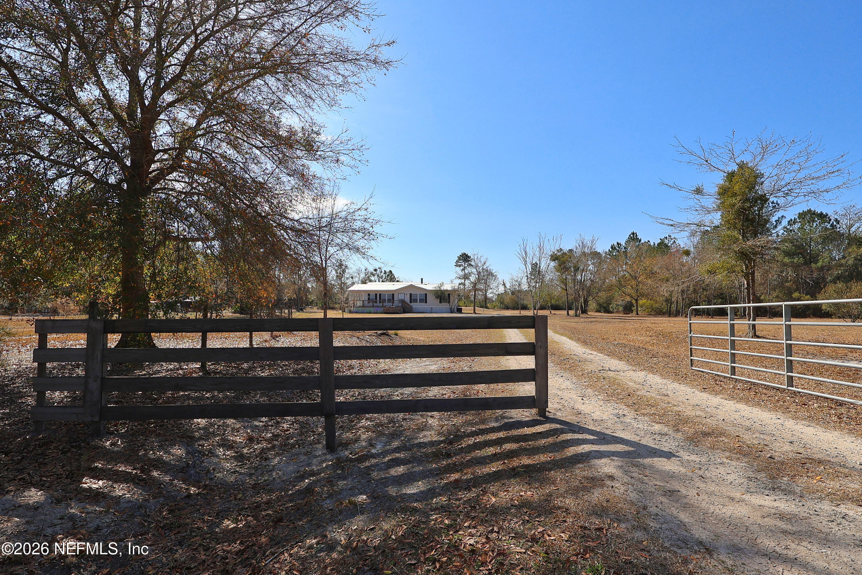 4680 Southeast 92nd Street Starke, FL 32091 - Photo 77 of 80 front gate