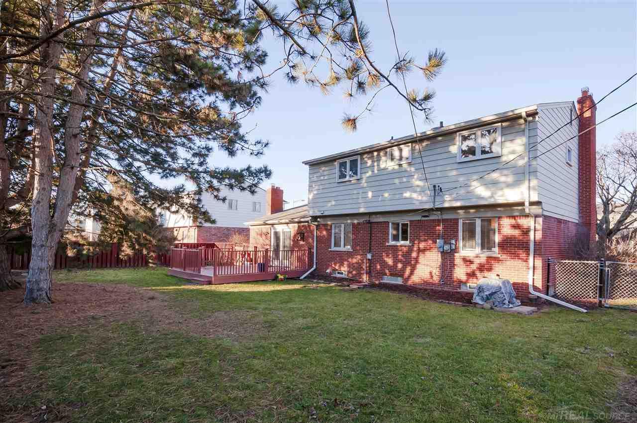805 Canterbury Road Grosse Pointe Woods, MI 48236 - Photo 40 of 41