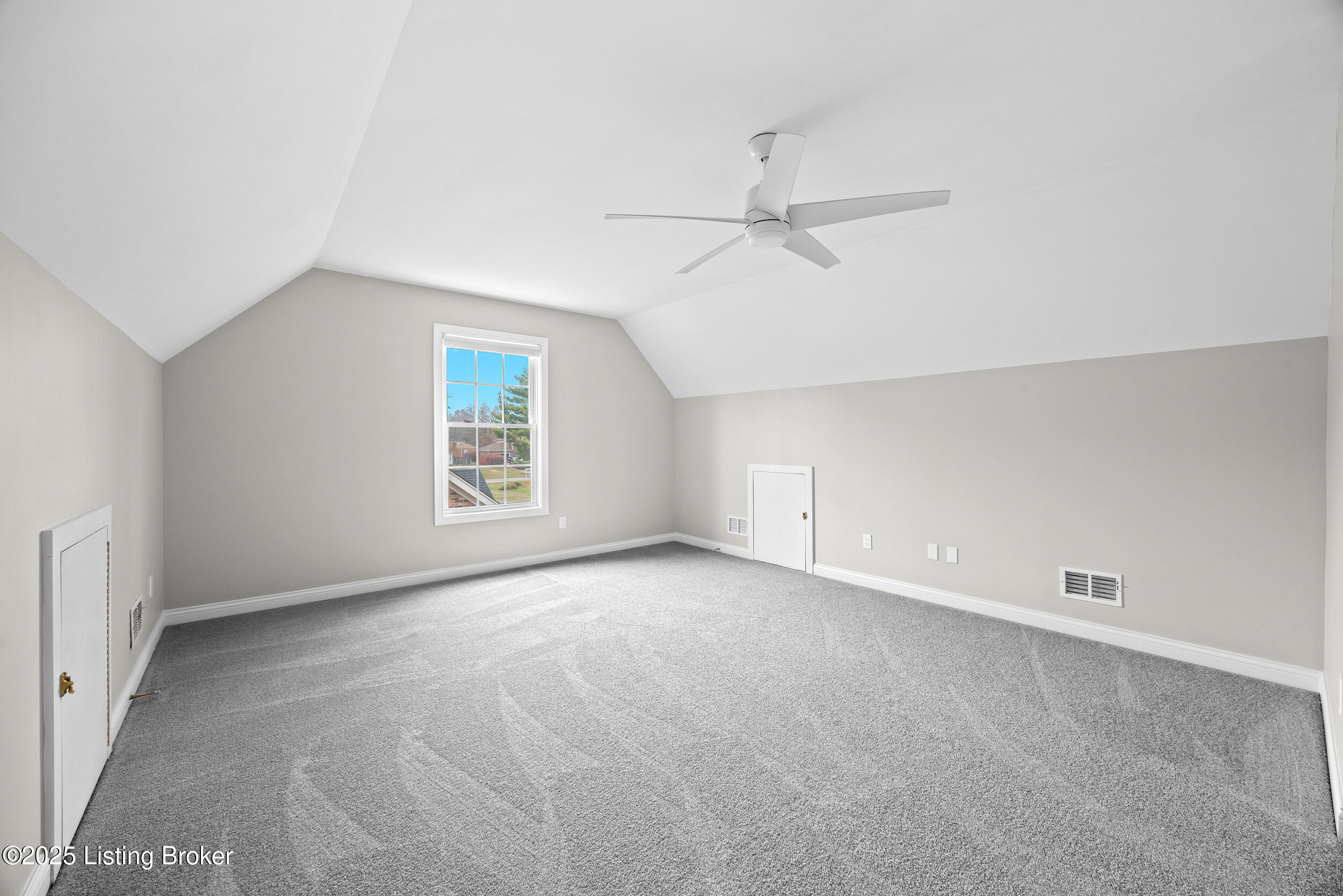 7702 Tempsclair Road Louisville, KY 40220 - Photo 43 of 65 43