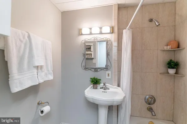 $3,000 | 10404 Nolan Drive, Rockville, MD 20850