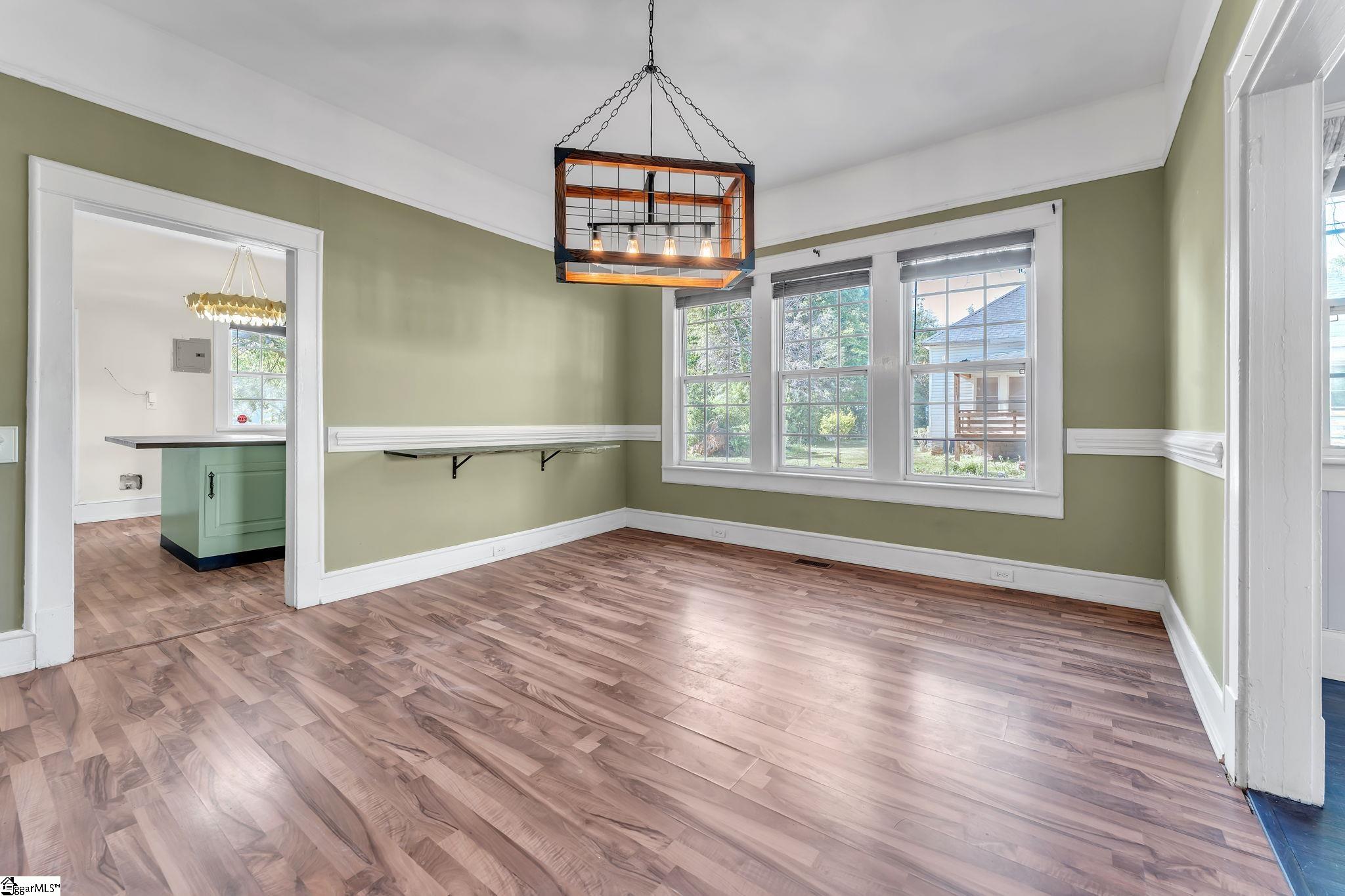 400 King Street Easley, SC 29640 - Photo 18 of 32