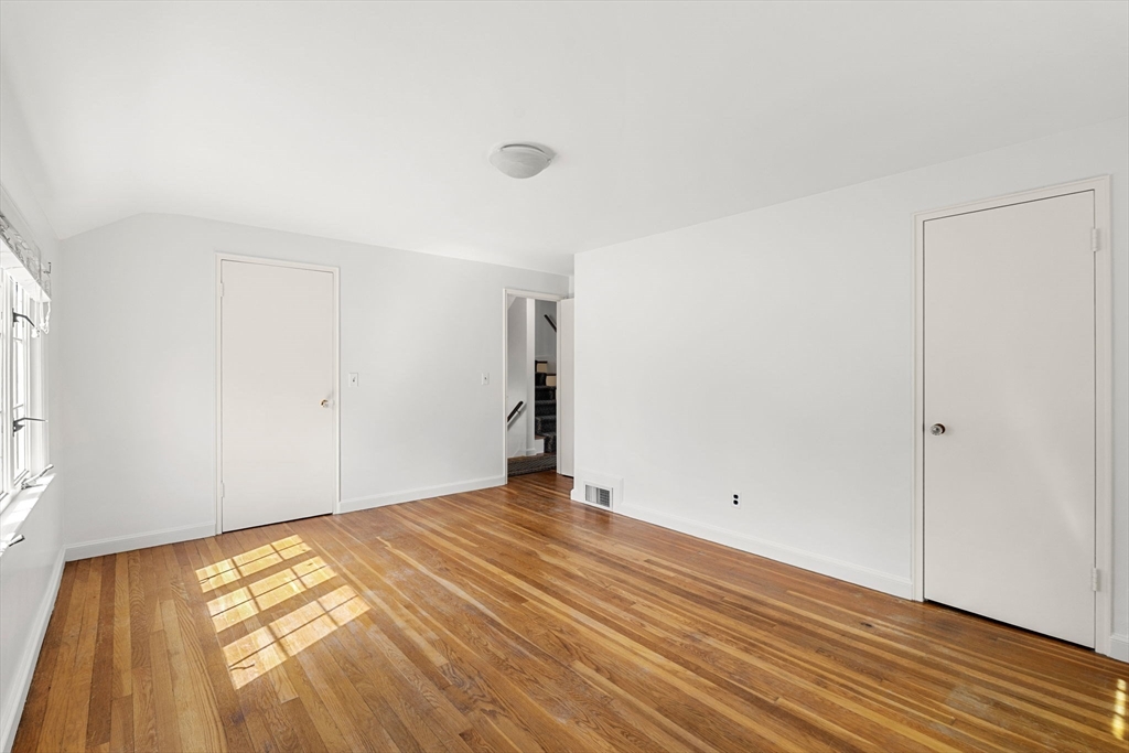 7 Putney Lane Lynnfield, MA 01940 - Photo 22 of 35
