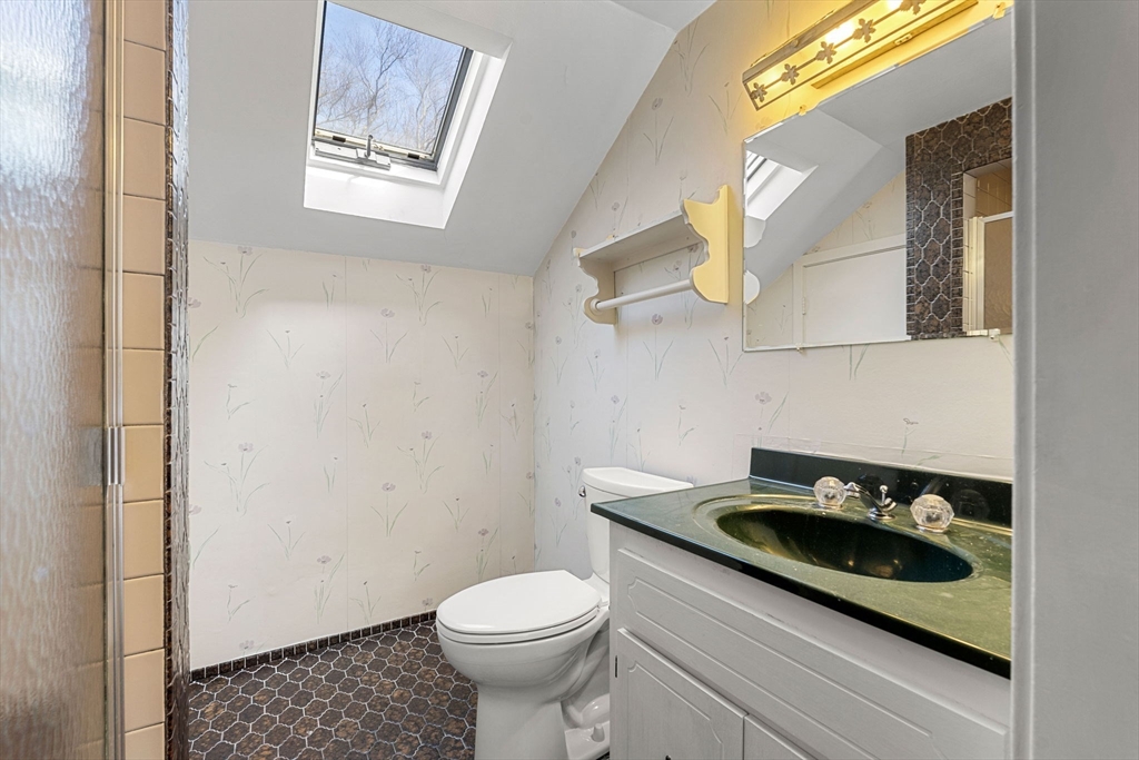 7 Putney Lane Lynnfield, MA 01940 - Photo 25 of 35