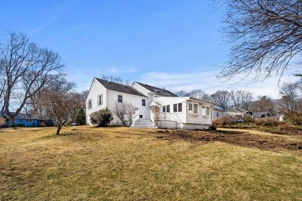 7 Putney Lane Lynnfield, MA 01940 - Photo 29 of 35