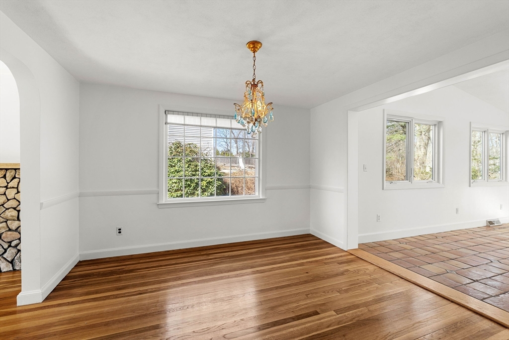 7 Putney Lane Lynnfield, MA 01940 - Photo 6 of 35