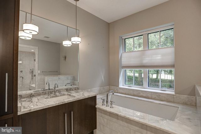 $4,450,000 | 9805 Logan Drive, Potomac, MD 20854