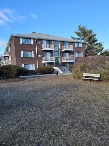 $239,900 | 270 East Haverhill Street, Unit 12, Lawrence, MA 01841